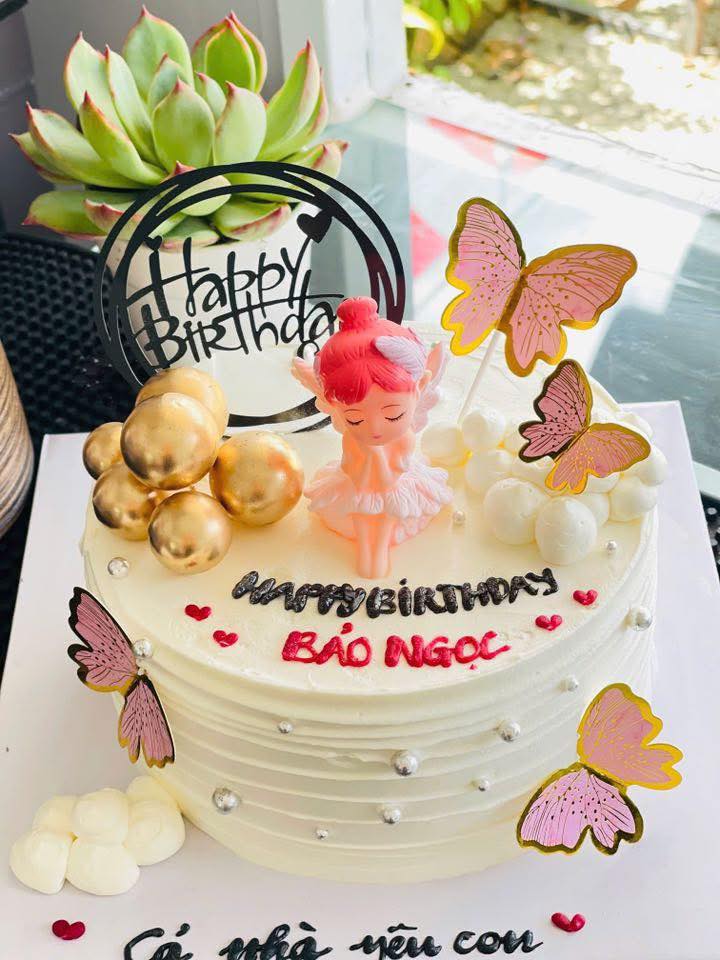 Bánh kem cánh bướm