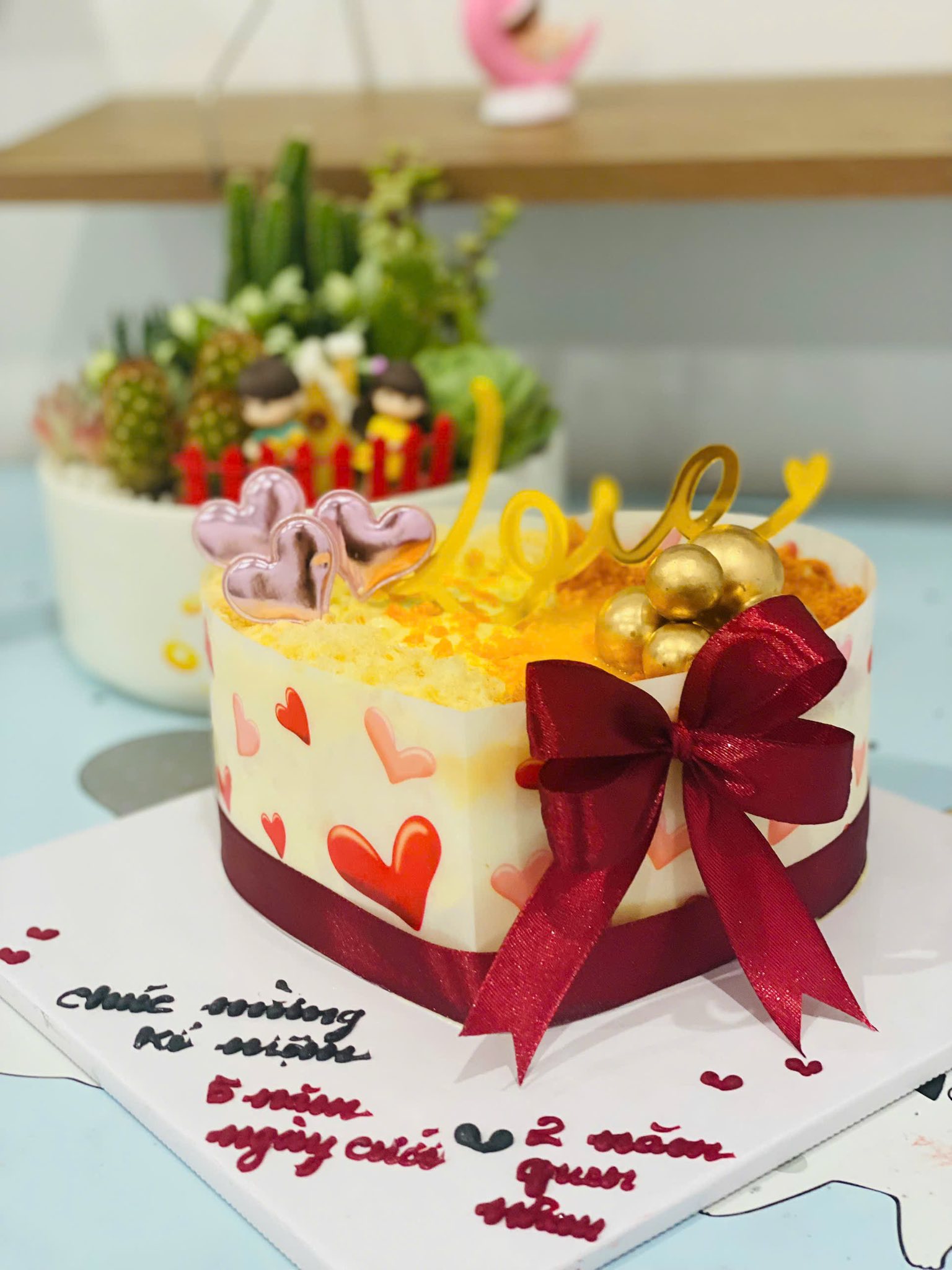Bông lan trái tim thắt nơ
